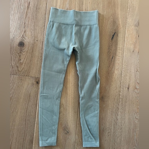 None Pants - Green and Blue Seamless High-Waist Leggings